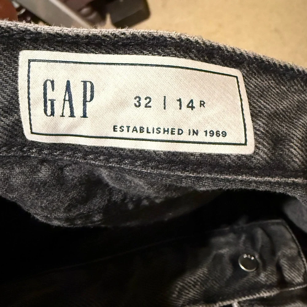 Black Women’s Denim Barrel Jeans - Picture 3 of 3